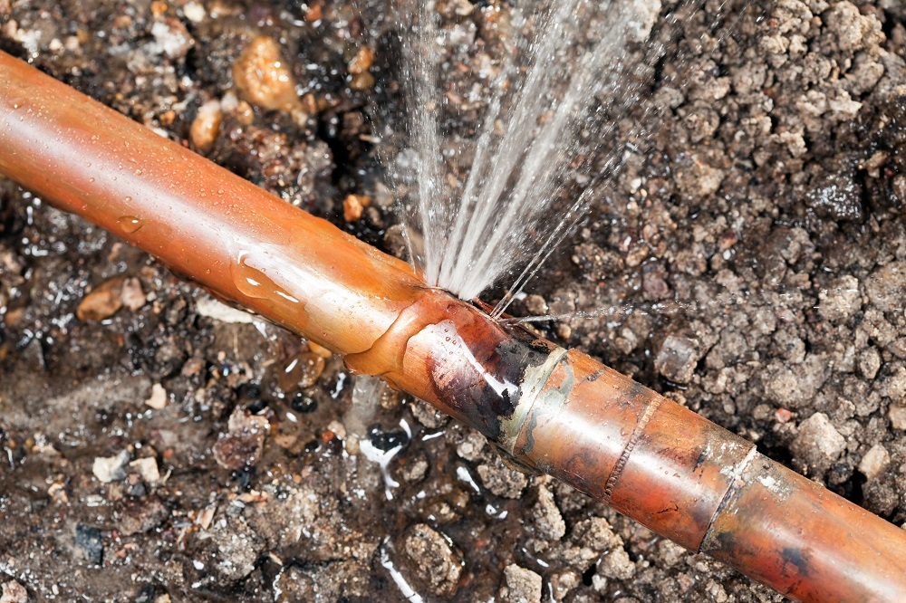Cómo detectar fugas de agua en casa